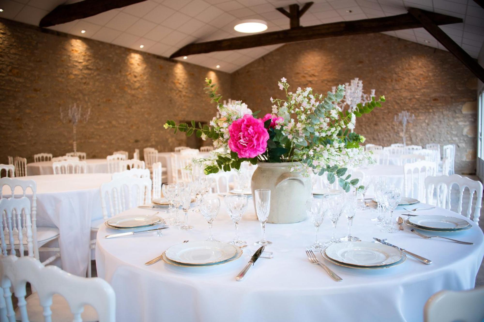 Domaine De La Briouse Bed & Breakfast Sanxay ภายนอก รูปภาพ
